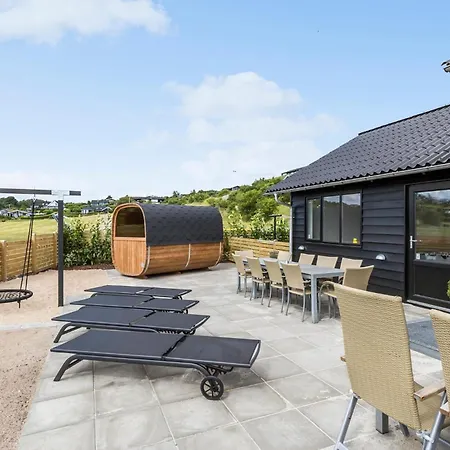 7 Bedroom Cozy In Holiday home *