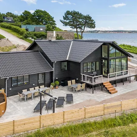 7 Bedroom Cozy In *