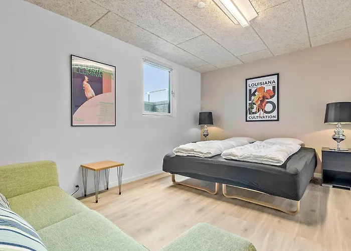 7 Bedroom Cozy In Holiday home