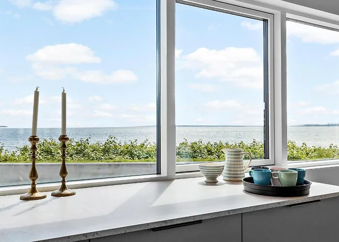 Holiday home 7 Bedroom Cozy In Ebeltoft