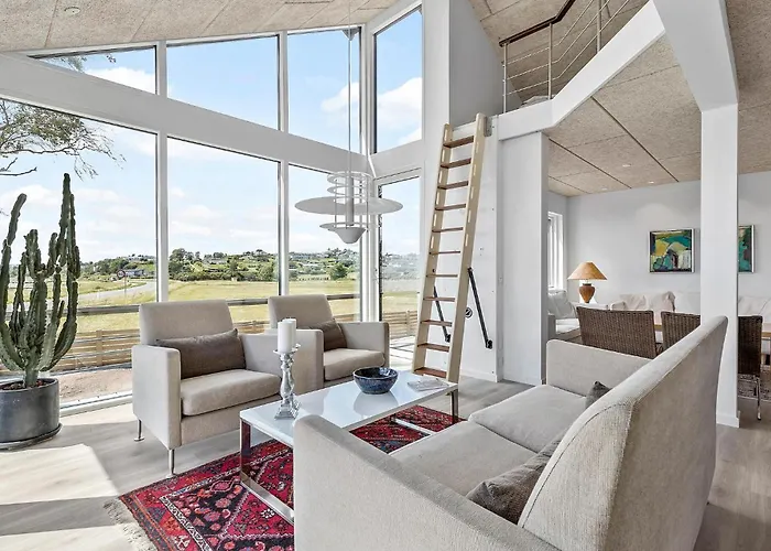 7 Bedroom Cozy In Holiday home