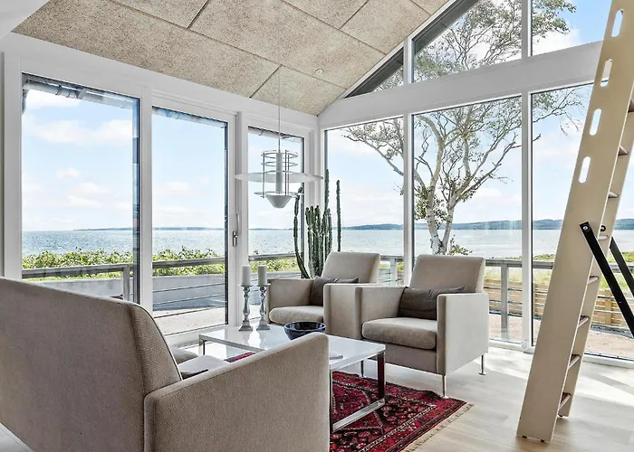 7 Bedroom Cozy In